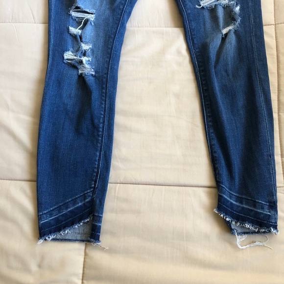 Express Mid Rise Ripped Stretch Cropped Jean - Picture 9 of 10